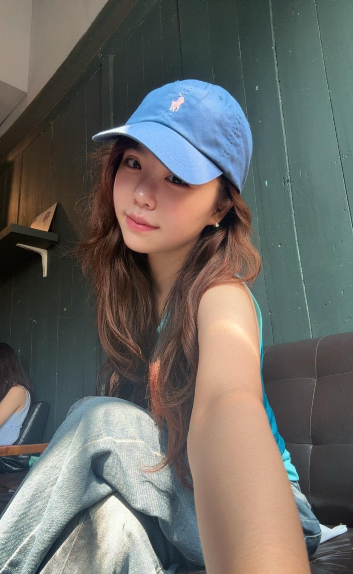 我的关注跟粉丝同时多了一个 你该睡了