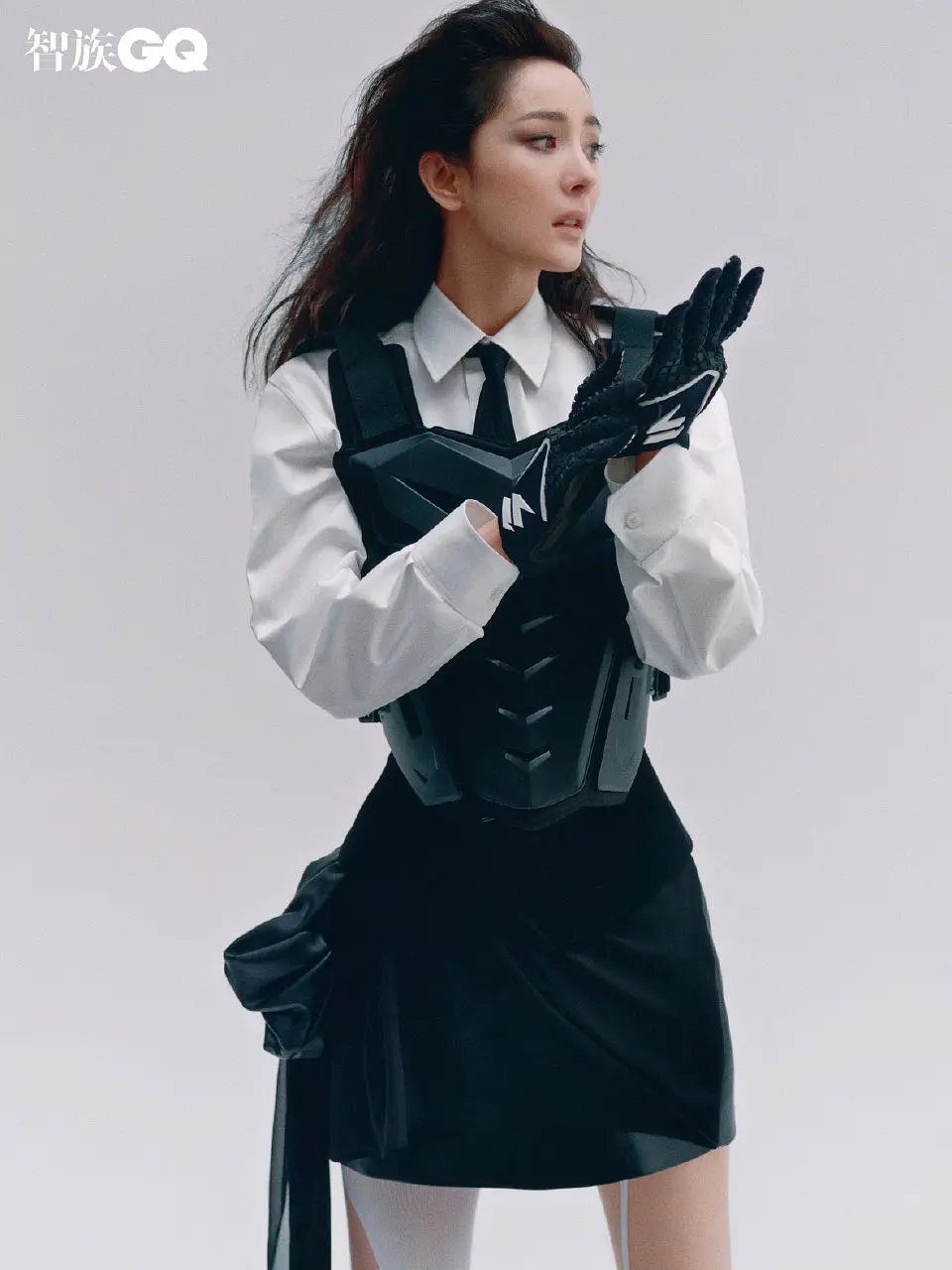 现在谁都知道杨幂开始走上坡路了 ​​​