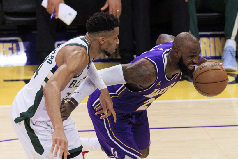 今日，NBA记者Brett Siegel发推点评了新赛季东部的竞争局势。“尼克斯