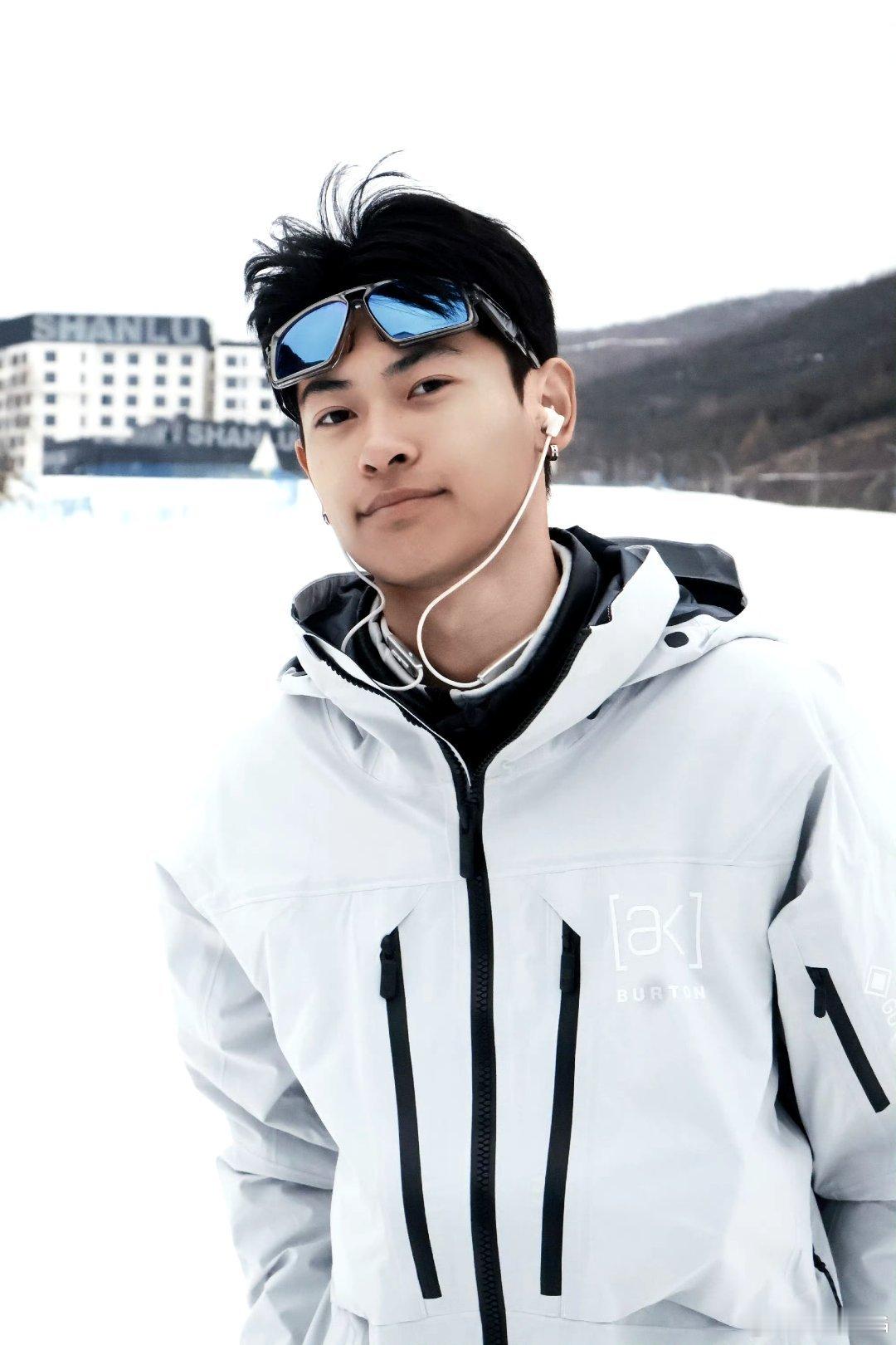 期待苏翊鸣米兰冬奥会首秀苏翊鸣在北京时间2月6日凌晨2:30迎来米兰冬奥会首秀。