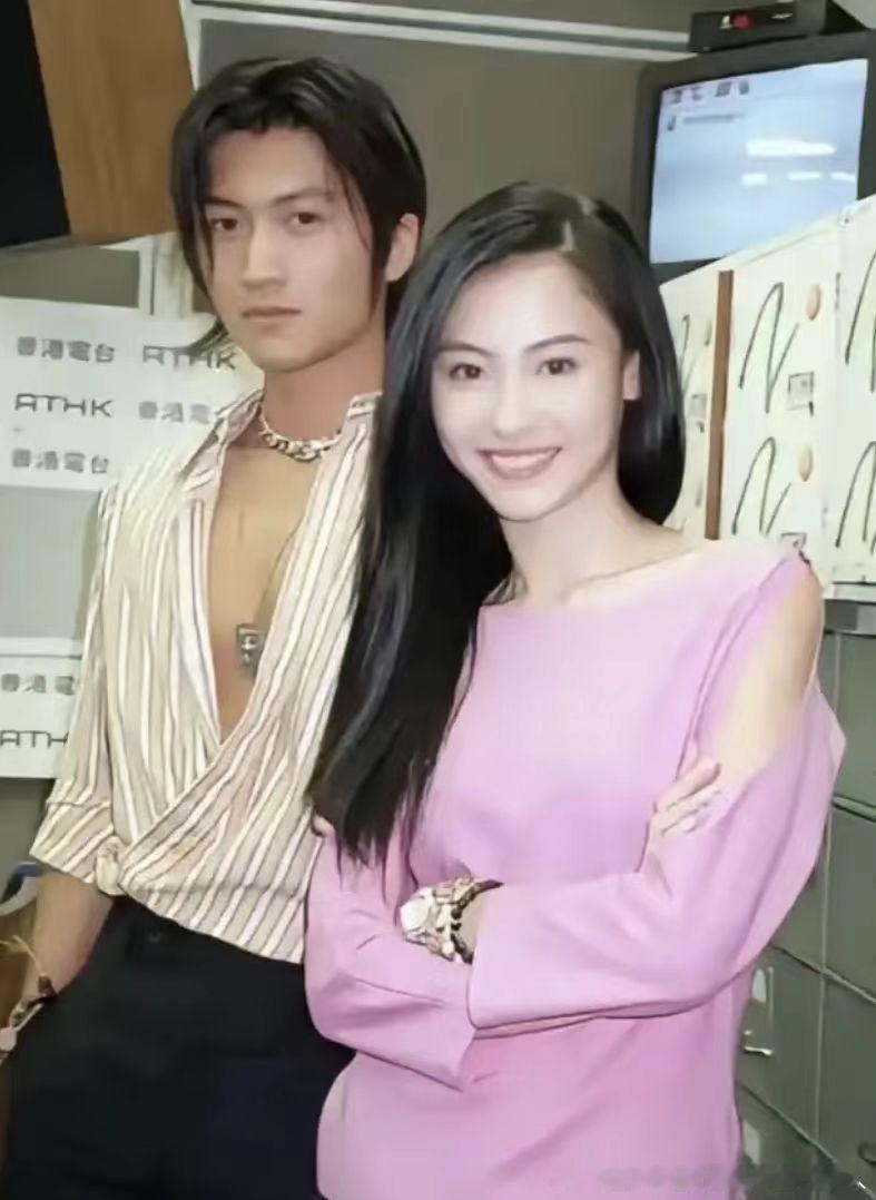谢霆锋知道张柏芝有新儿子了吗天才厨人 岳云鹏这声妈妈叫得其他嘉宾都愣住了，张柏芝