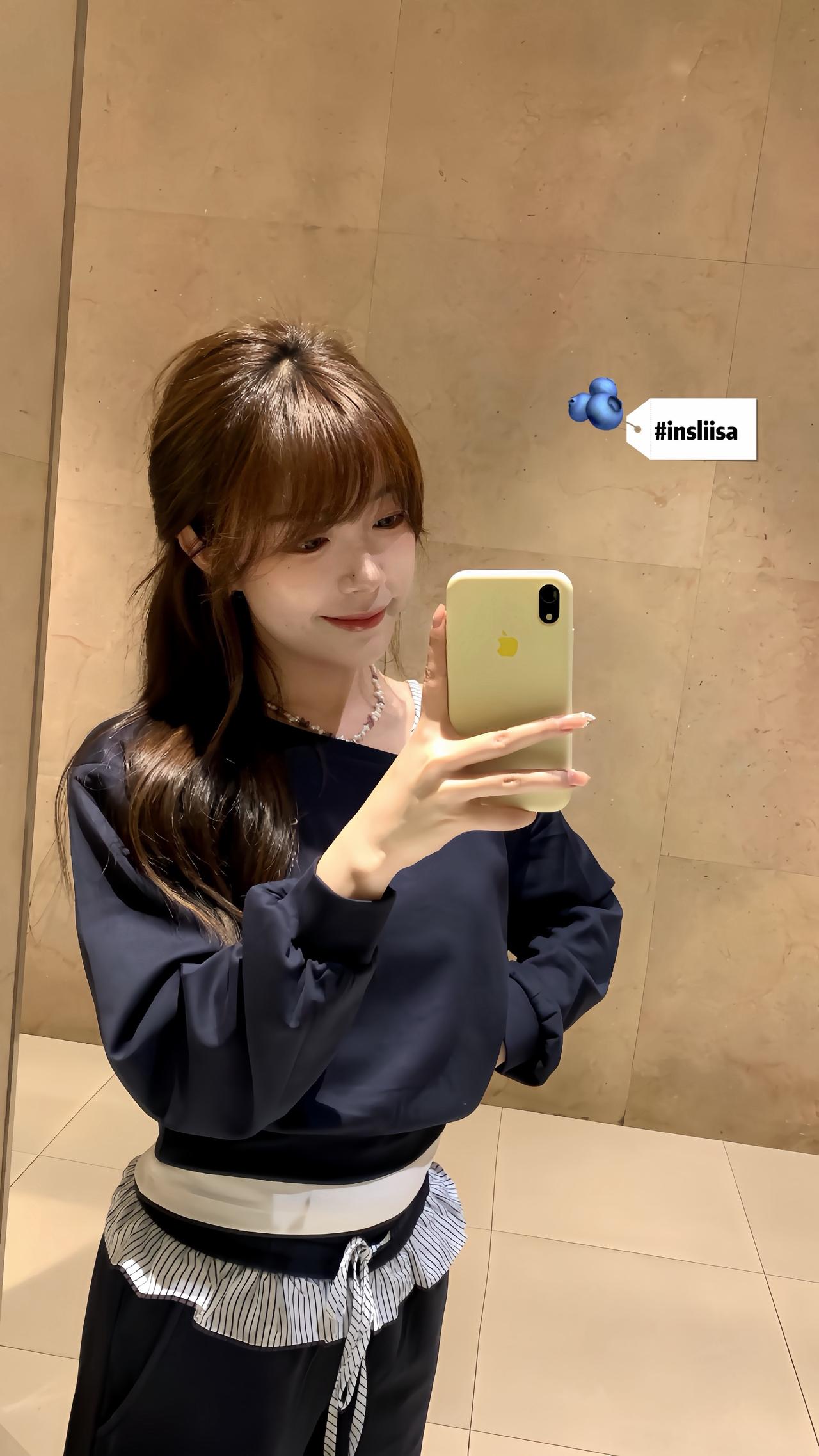 早春松弛穿搭公式：假两件斜肩卫衣➕花边卫裤 一套出门很省心
ootd穿搭 抖音时