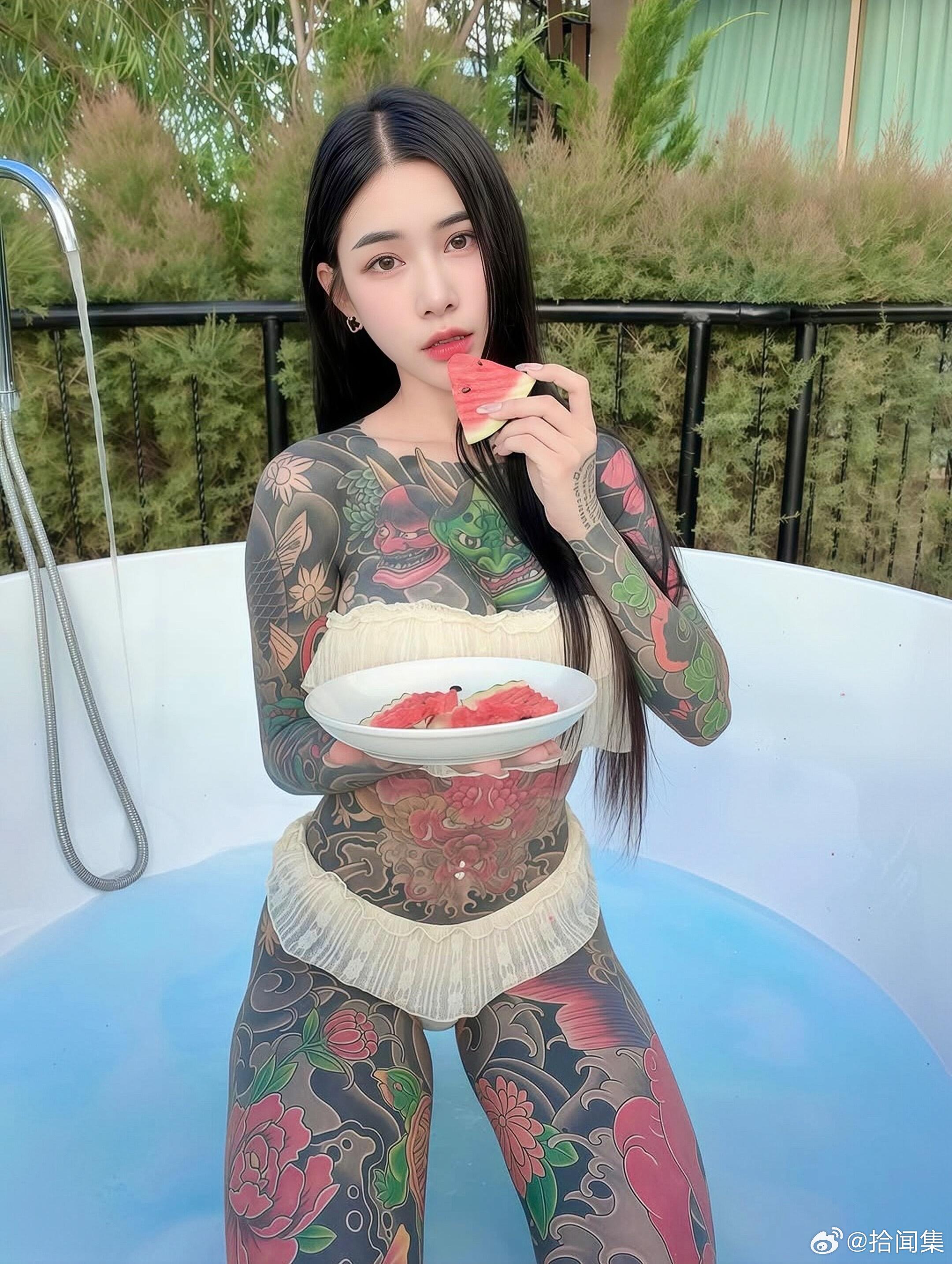 最爱夏天泳池比基尼 穿搭