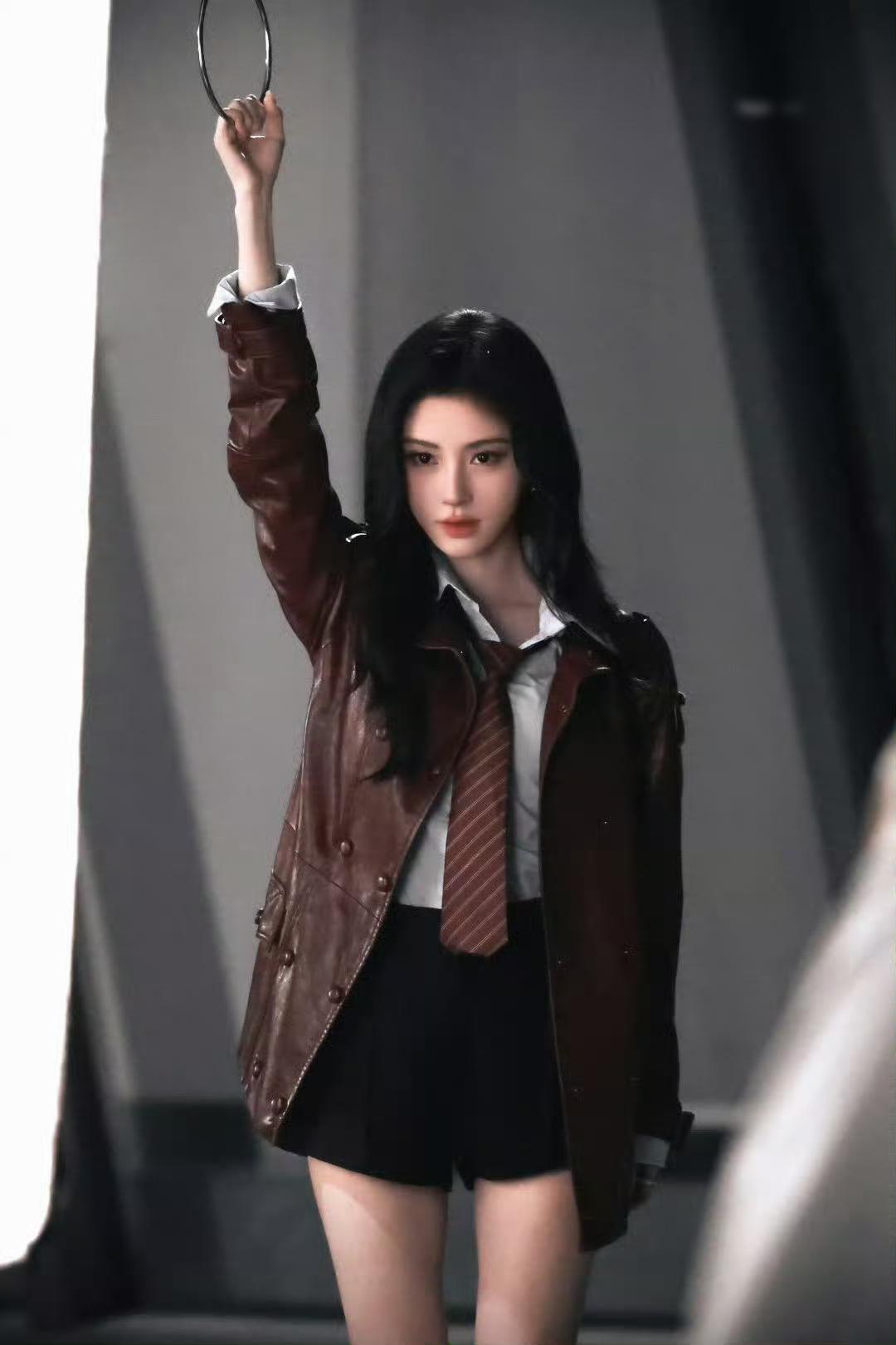 内娱拍戏最反差的一幕直接刷屏！别的演员吊威亚都是循序渐进、缓慢落地，鞠婧祎的拍戏