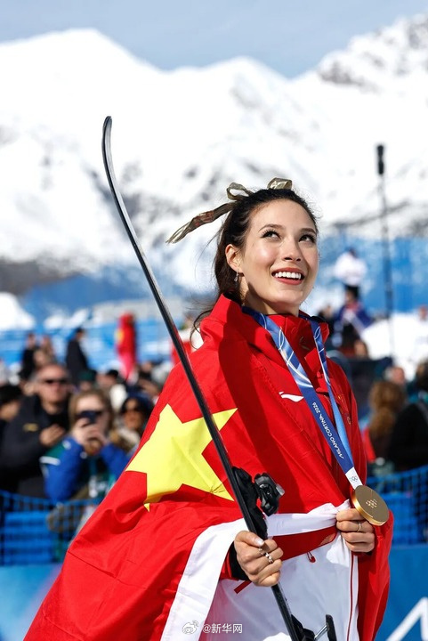 #一觉醒来米兰冬奥闭幕了#【#新华社出图镌刻米兰冬奥会永恒瞬间#】当地时间2月2