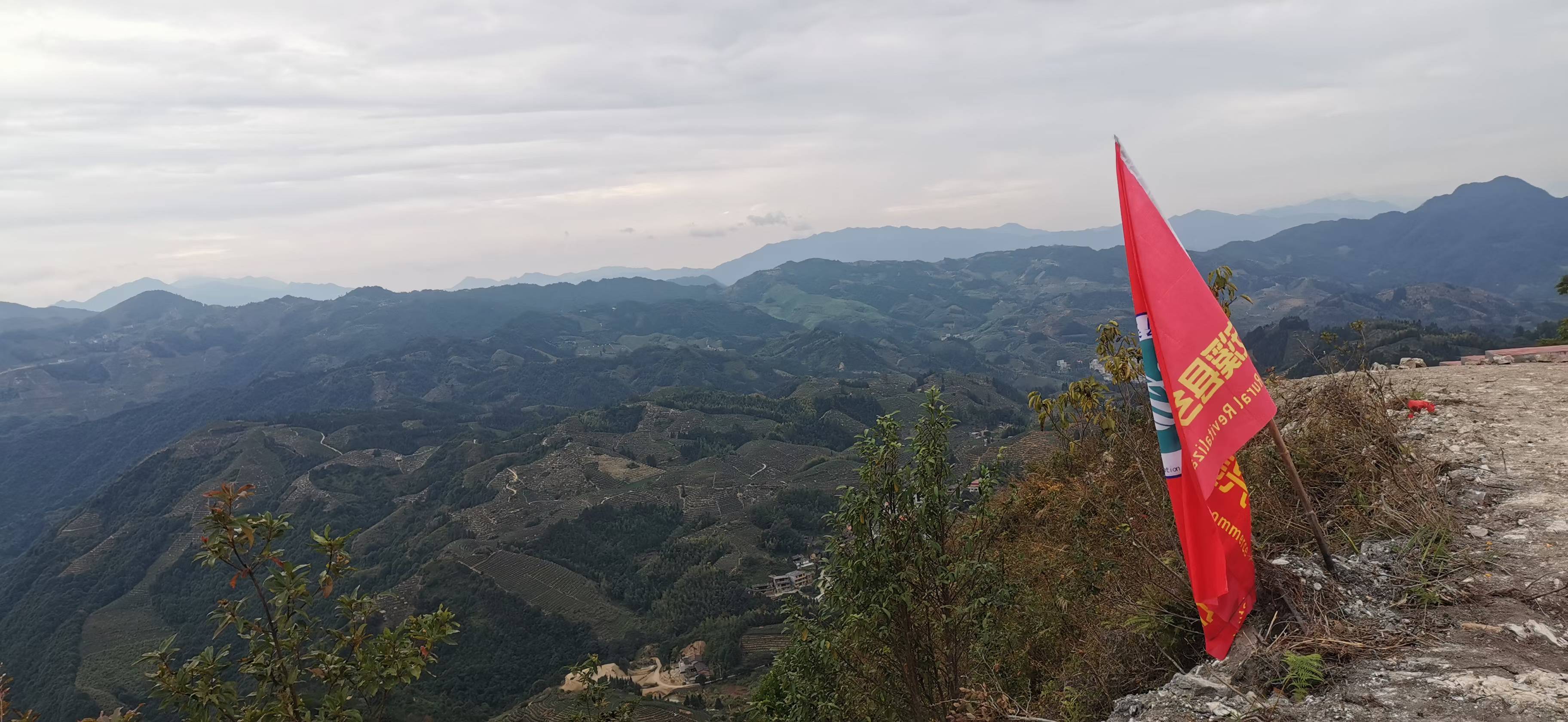 愿我们都能守住本心，不被世俗所累，不被欲望所困。愿我们都能在平凡的日子里找到属于