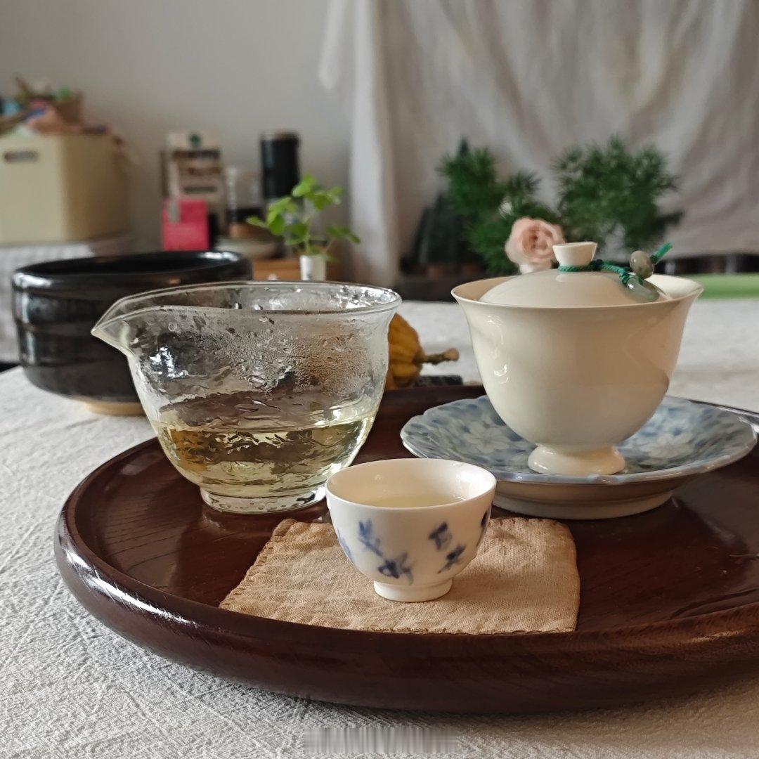 美好自在🍵喝茶三文鱼沙拉