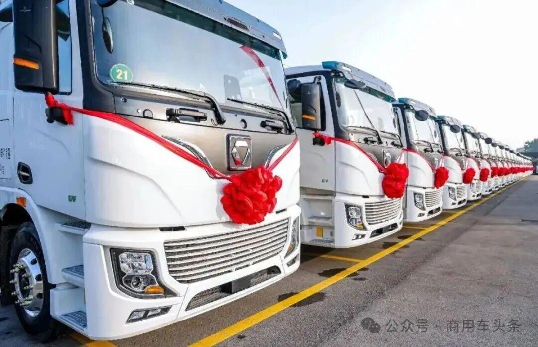 百台徐工纯电动牵引车交付西南

近日，西南市场再传捷报，100台徐工纯电动牵引车