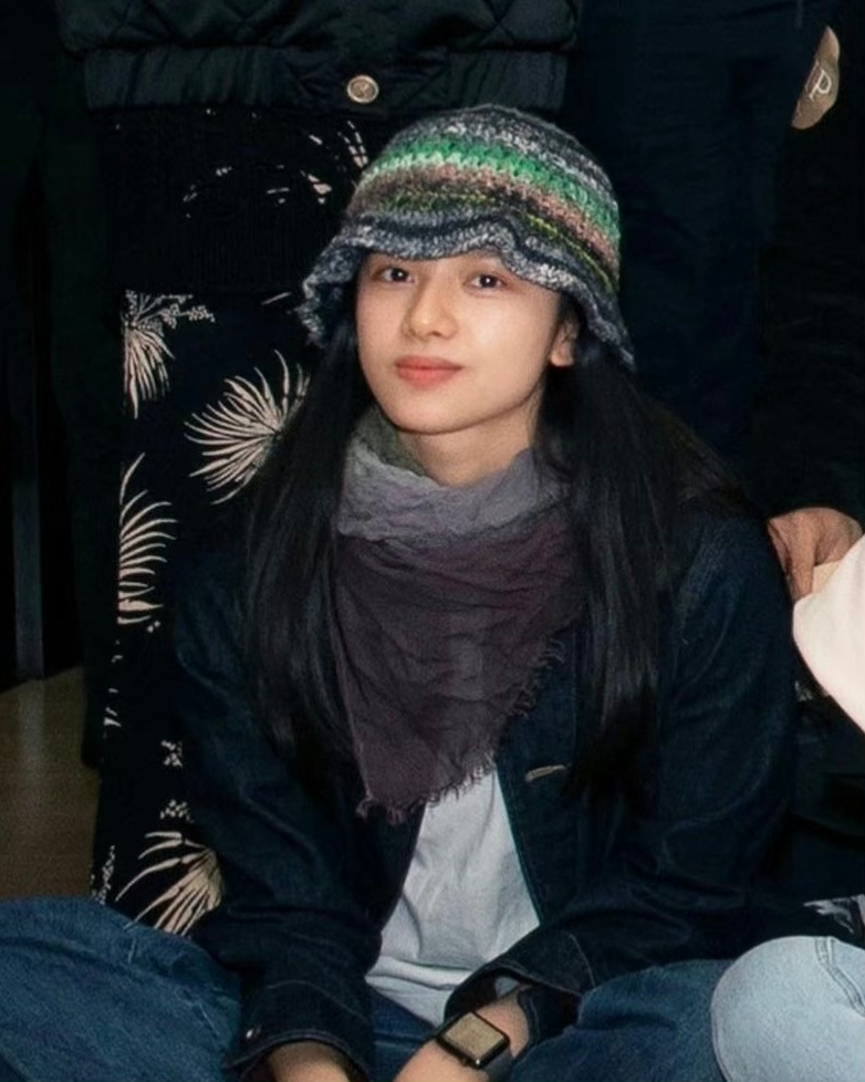 山下学堂 & 张婧仪、陈都灵、杨超越 ​​​
