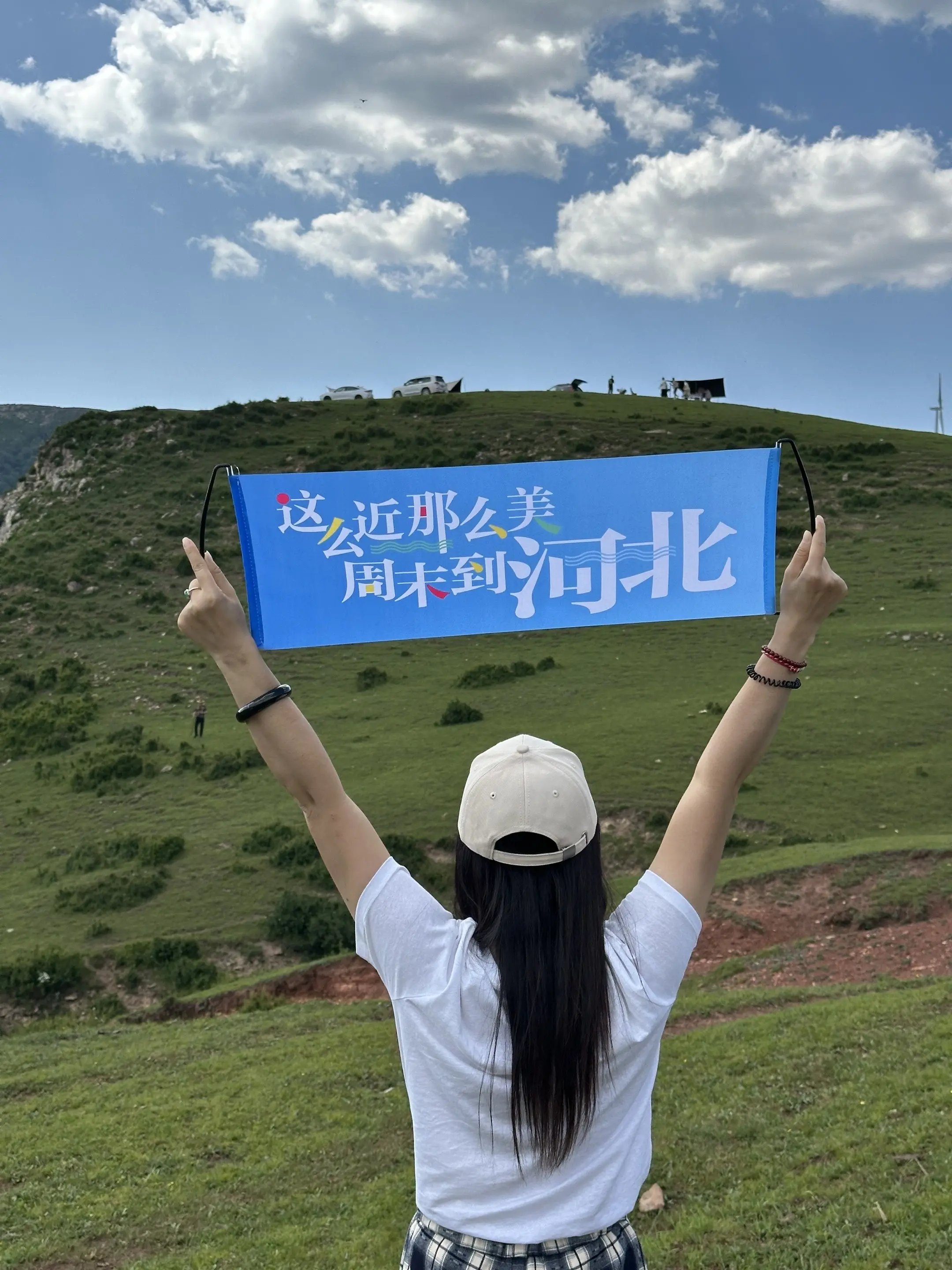 过了40岁，才渐渐明白，这个世界我们只来一次，百年之后没有你 也没有我...