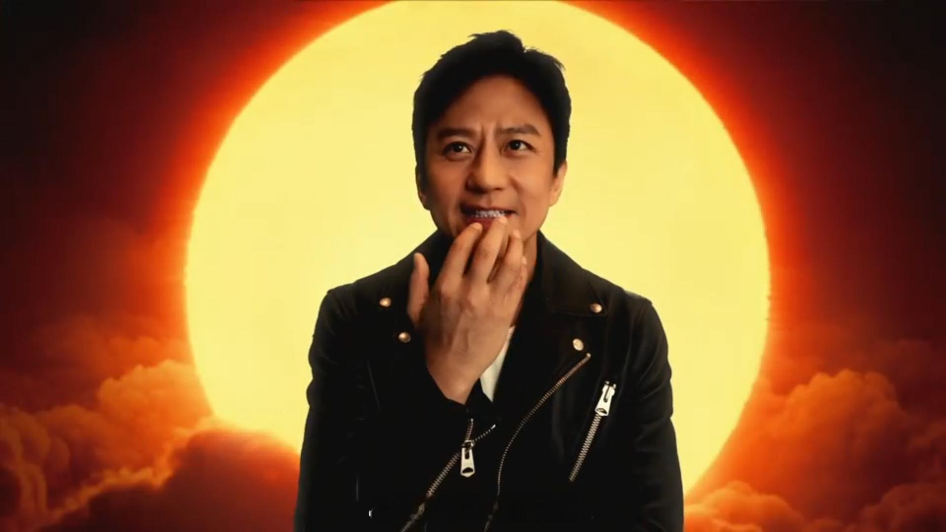 邓超DUA是什么梗 邓超新短片刚上线就火了！玩“独家就是DUA”梗超松弛，完全没
