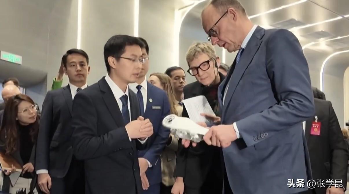 宇树机器人公司今天发文说：“非常荣幸欢迎德国总理默茨。非常荣幸能接待德国总理及其