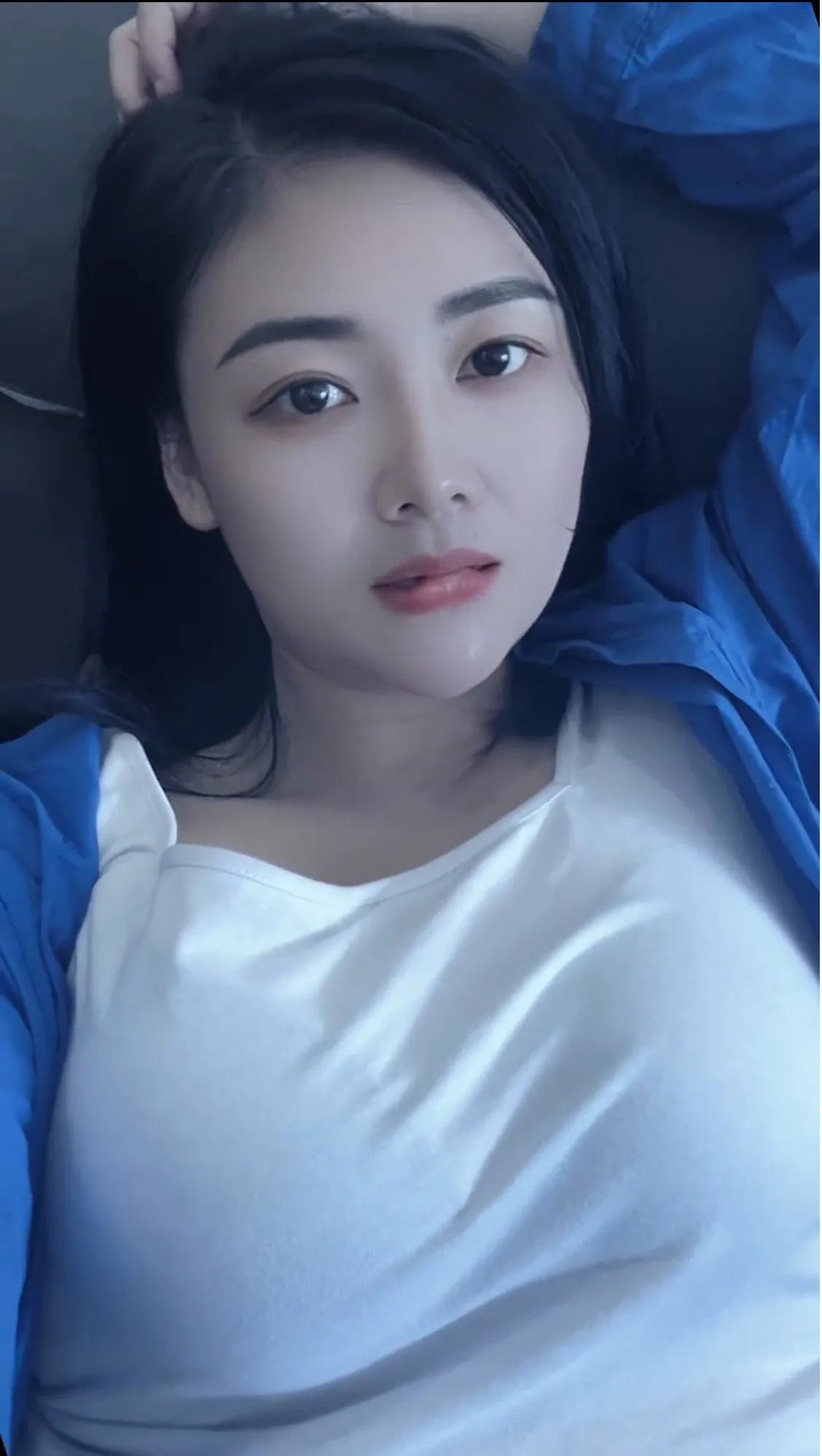 #大家说老公是靠管的还是靠自觉?#有句话是这样说的，“是人不用管，管死不成人，”