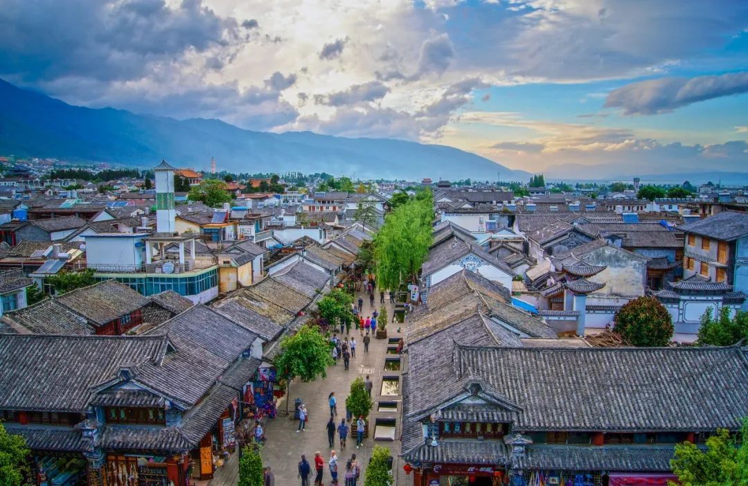 【云南：邀请各行各业特别是媒体朋友来参加旅游团】微信公众号“云南省旅行社协会”7