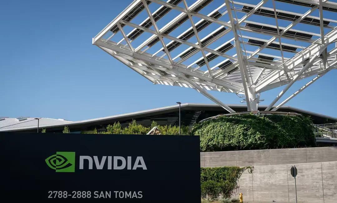 一战三，不可思议的英伟达。放眼国内，无人能够真正匹敌。
先看看景嘉微，2023年