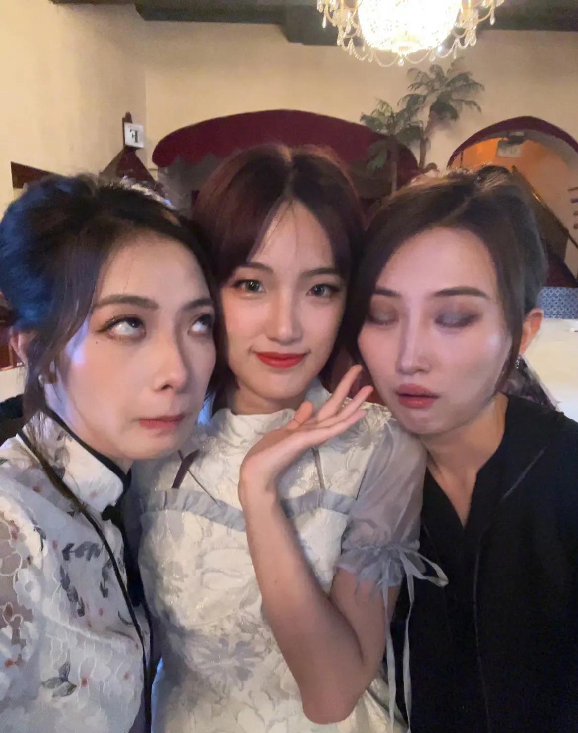 瓦电和瓦碧携手共进无畏契约世界赛八强
希然做为EDG御用主持人，从东京到纽约一直