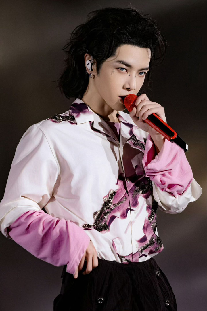 律师称造物者抄袭与华晨宇无关 2016年的广告歌，2016年就已经解决了争议。词