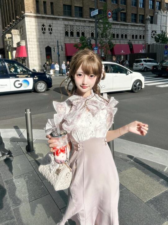 rojita我们喜欢你