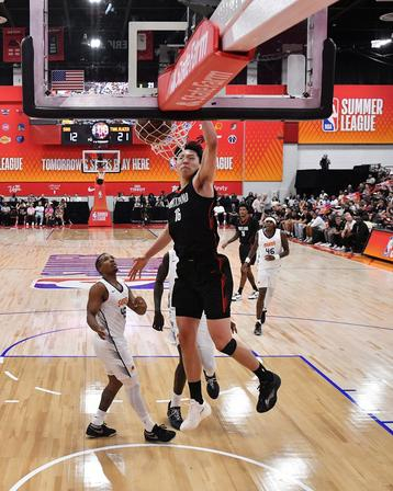 杨瀚森缺席夏联NBA夏季联赛 奥兰多魔术 112-105 加时逆转波特兰开拓者本