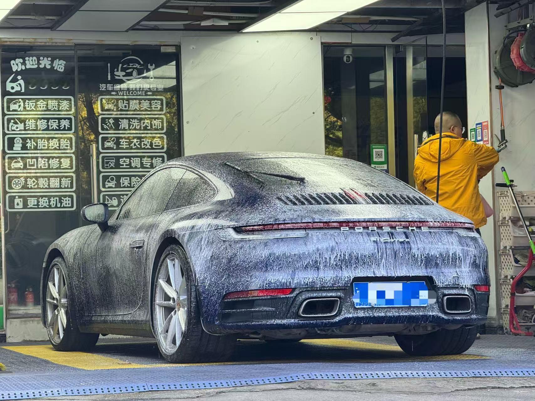 有时候挺羡慕其他城市的，二手车政策开放，车牌好整。北京指标真是烦透了……急出91