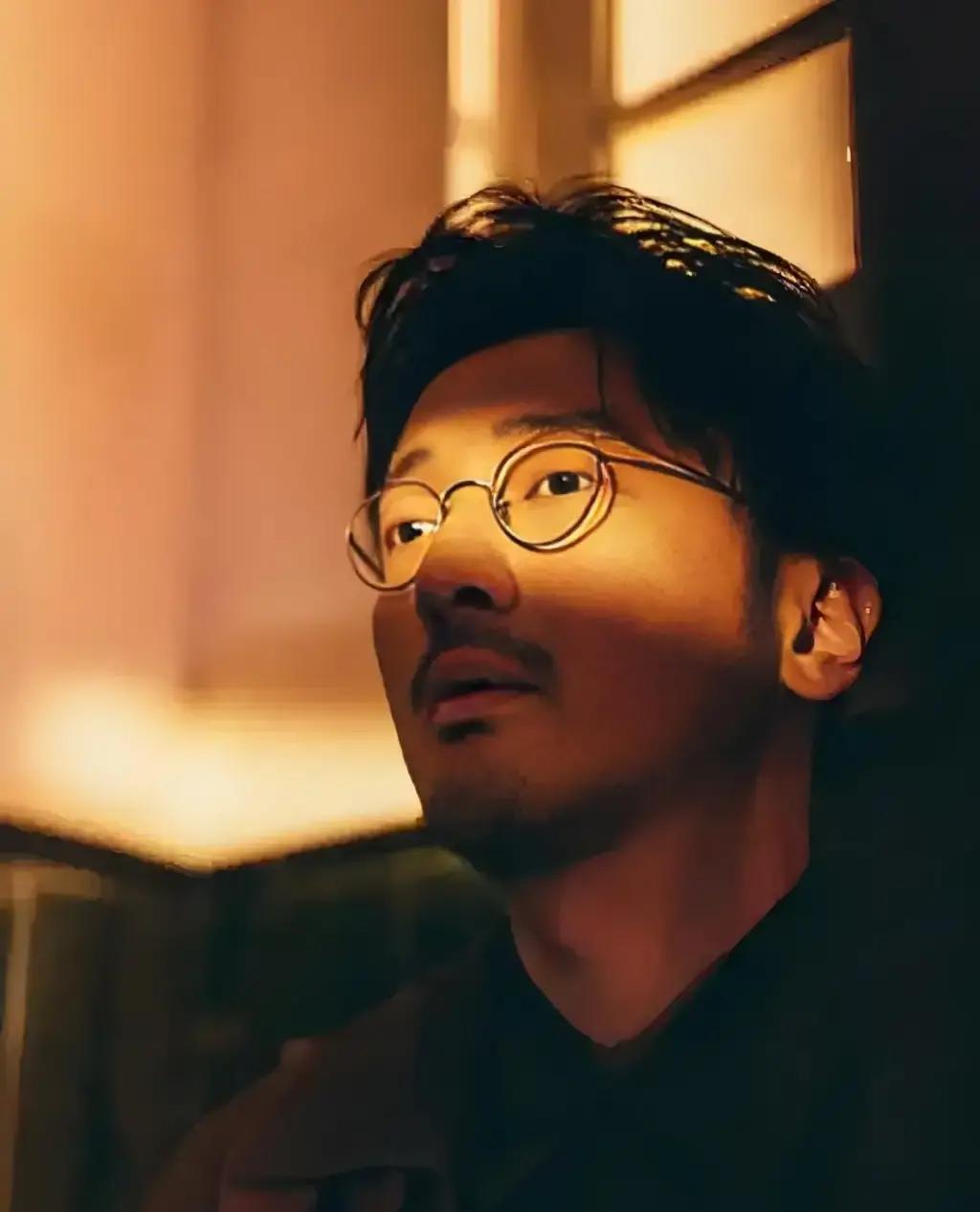 9分钟，主演换人。内娱第一次把“突发危机”干成了“行业标杆”。
 
不是简单换人