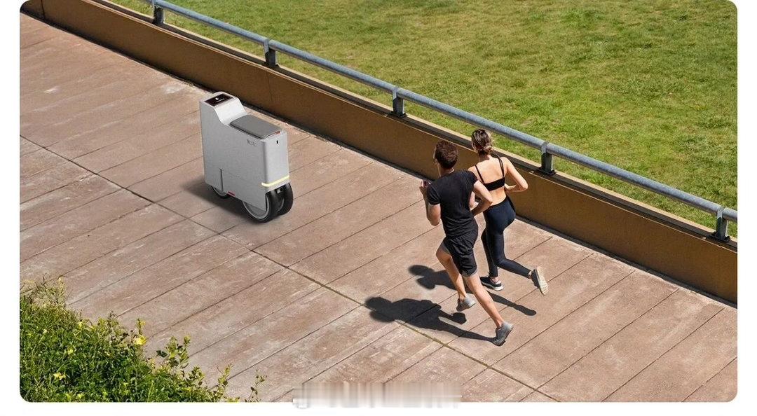 Trego 移动服务陪跑机器人|设计：gahyeon Kim这款Trego可以理