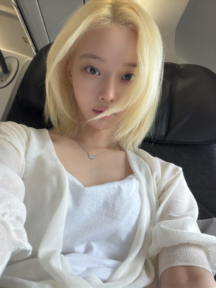 清纯欧尼 