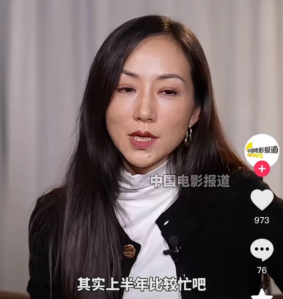 不要有什么明星滤镜，41岁的韩雪终也扛不住央视的高清镜头，镜头下的她照样皮肤暗沉