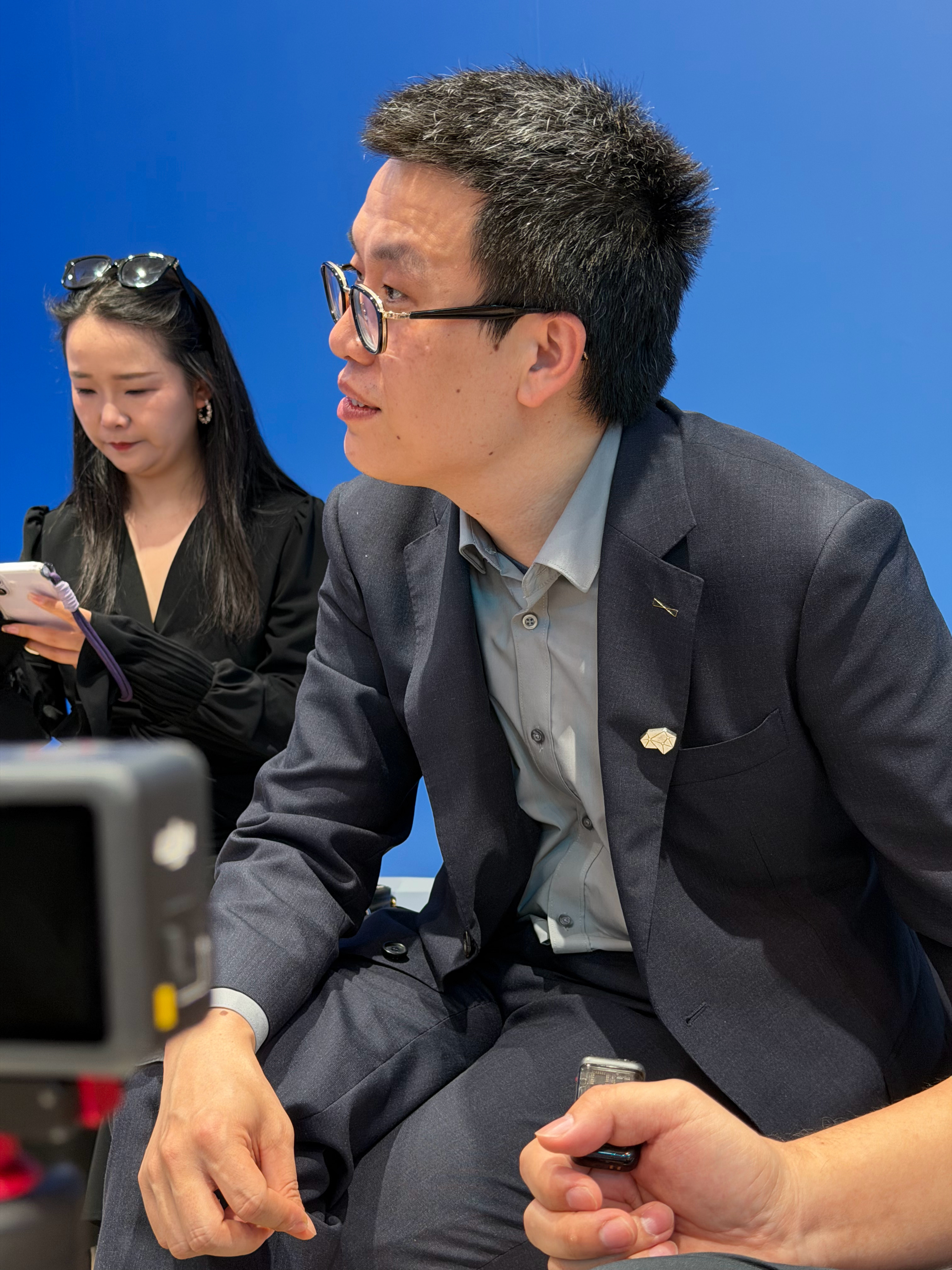 地平线吕鹏总在今天地平线的媒体活动上剧透了两个关键信息：✅征程 7 芯片会比大家