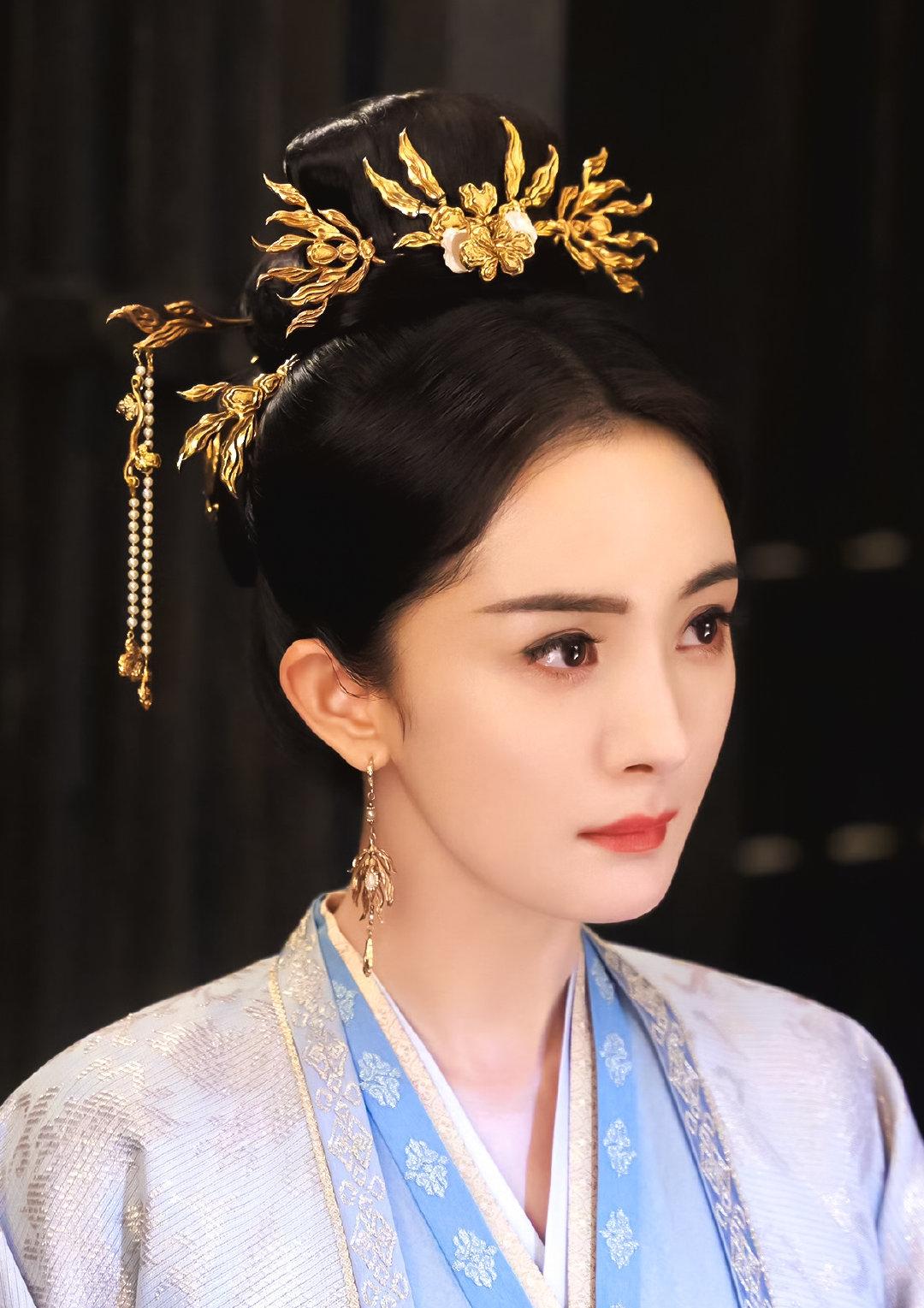 万万没想到
杨幂粉丝和刘学义粉丝能打起来

我看了下，大概就是因为《江山大同》是