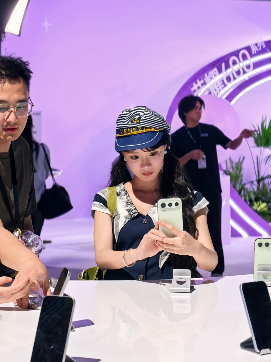荣耀600 发布会上一些美女我的日常plog 你喜欢哪个？麦子哥 