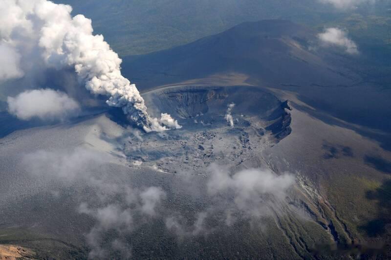 2名台湾旅客在阿苏火山事故中遇难！日方拟投入约4.4亿日元使用无人设备运送遗体海