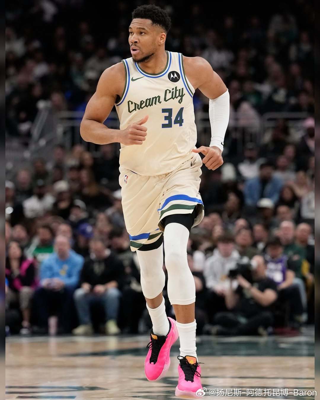 鞋子不错字母哥 