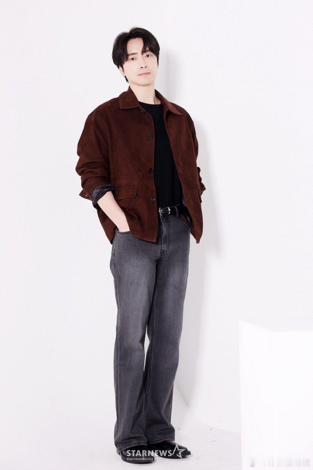 李浚赫Starnews独家专访～继去年首次挑战的《我的完美秘书》后，再次拓宽了戏