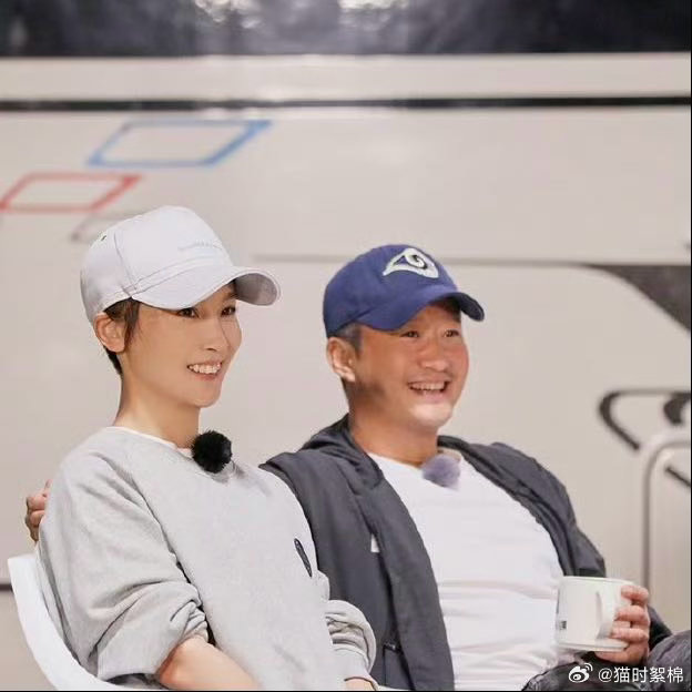 吴京回应谢楠初舞台吴京夸谢楠飒 谢楠乘风初舞台太亮眼，吴京直接转发表白：“谢楠，