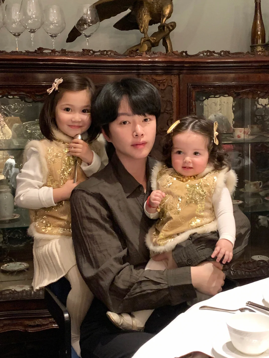 这么可爱的女儿，我有两个也