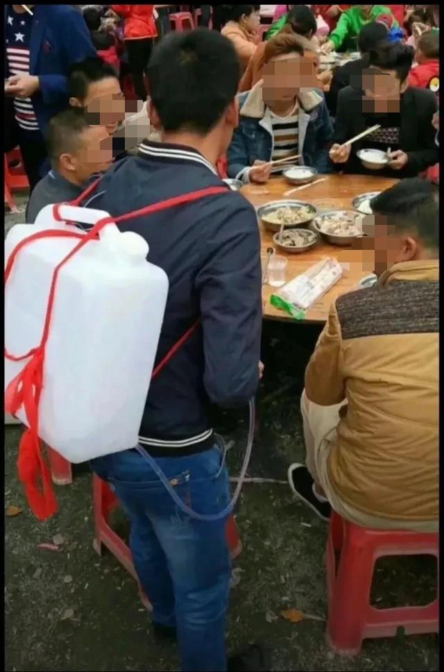 这是广西公文包，有了它，走遍广西都不怕！