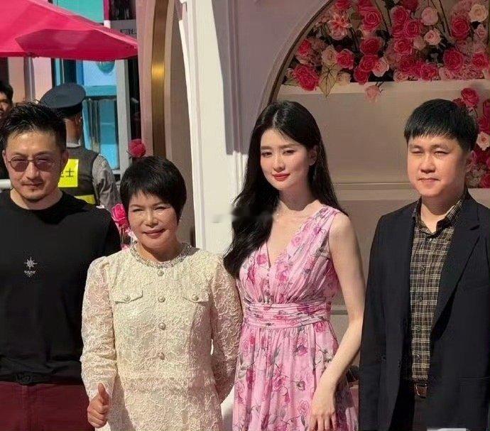 乔欣能成为豪门儿媳果然是应验了那句老话，就是要这种看起来很富态的 