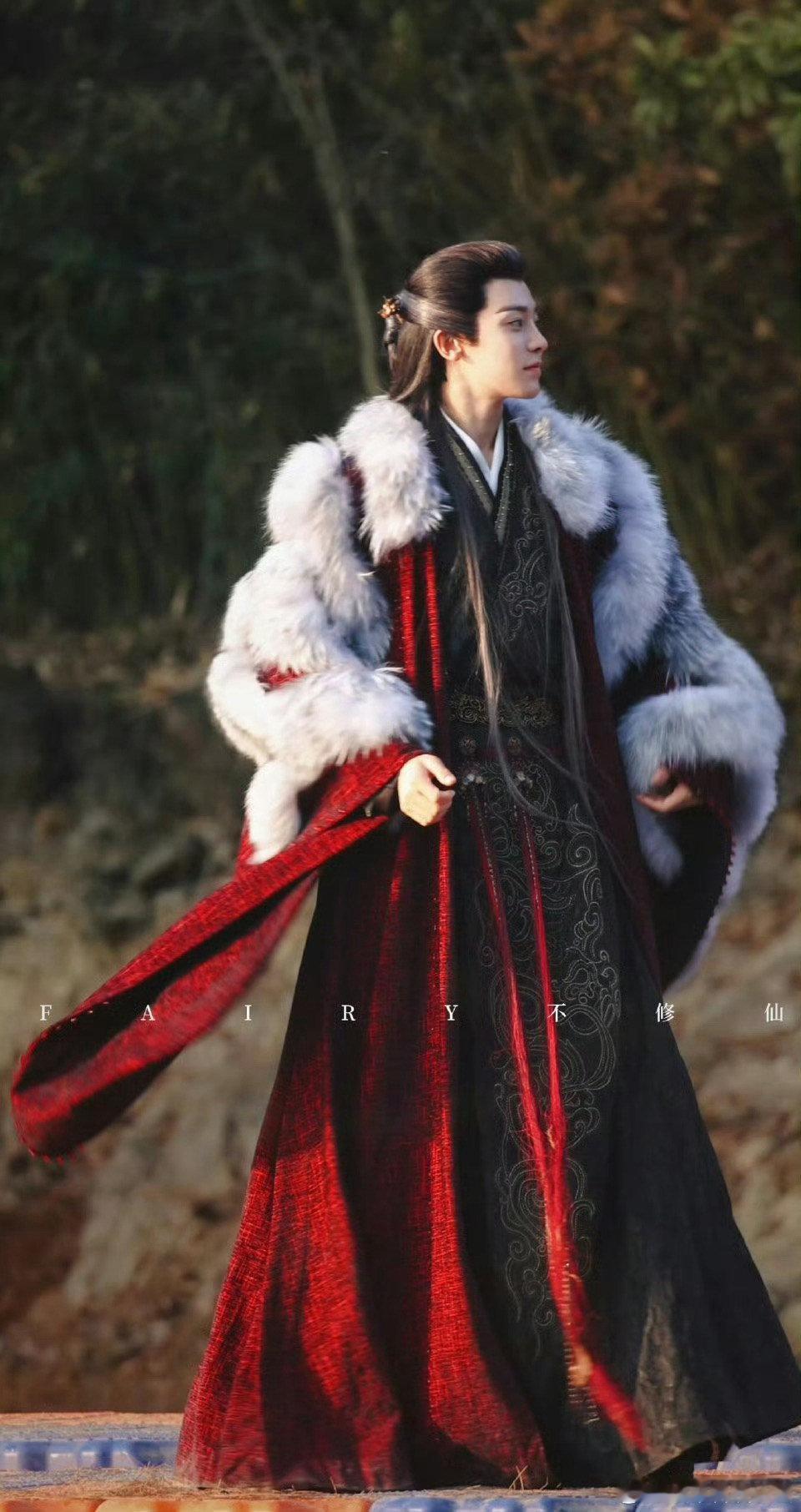 #侯明昊大梦归离唱跳#谁会不喜欢侯明昊啊，这唱跳舞台我真的是爱了，感觉他真的是太