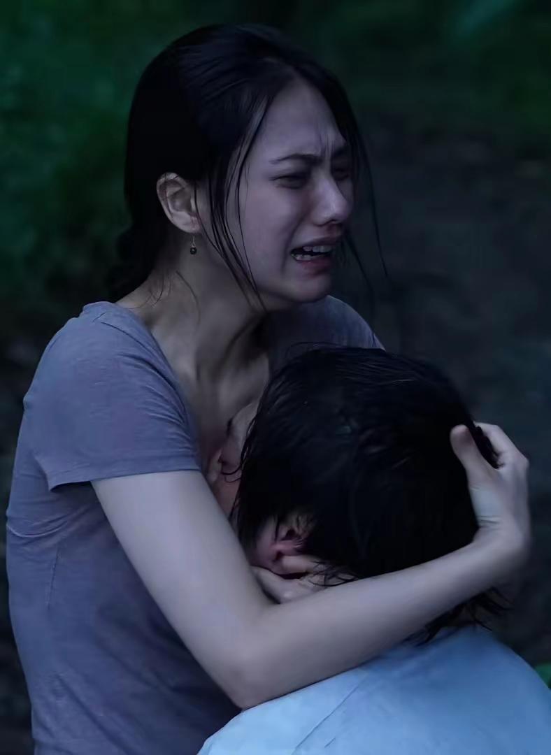 姜珮瑶，破碎感好强，这演技太厉害了 