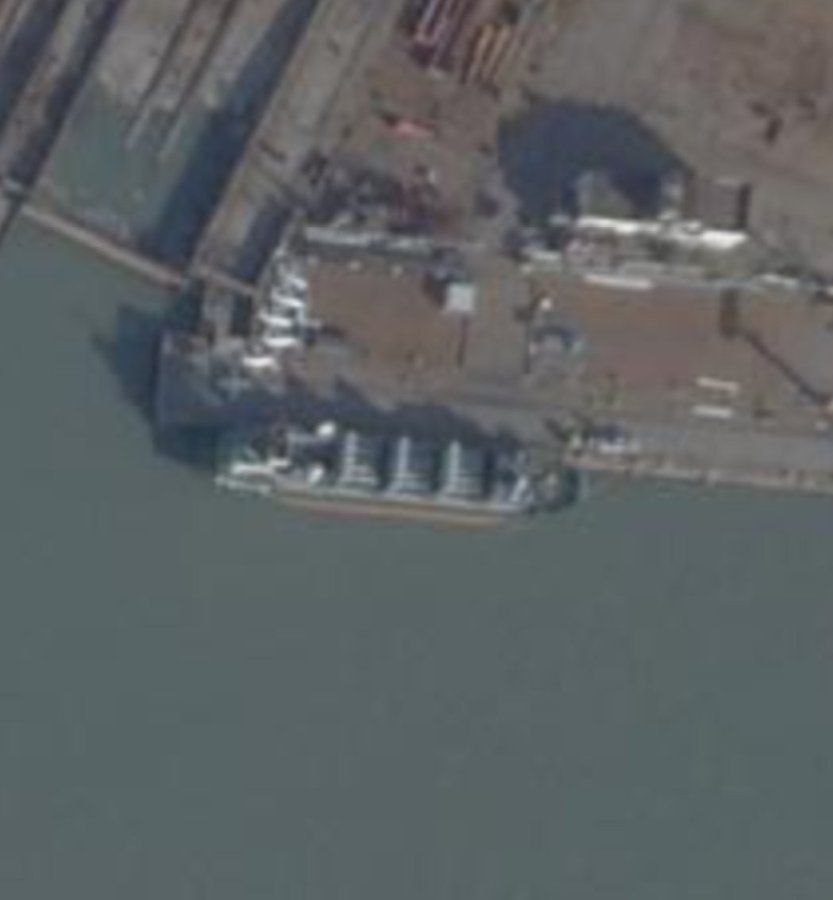 🔻集装箱导弹成功和货轮合体，货轮的气势瞬间狂增，劲增，倍增！杀杀杀杀杀杀杀杀杀