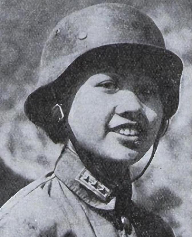 1942年，凶残的日军，奸杀了3名女护士。然而，女护士却提议说：“我们把内衣脱了
