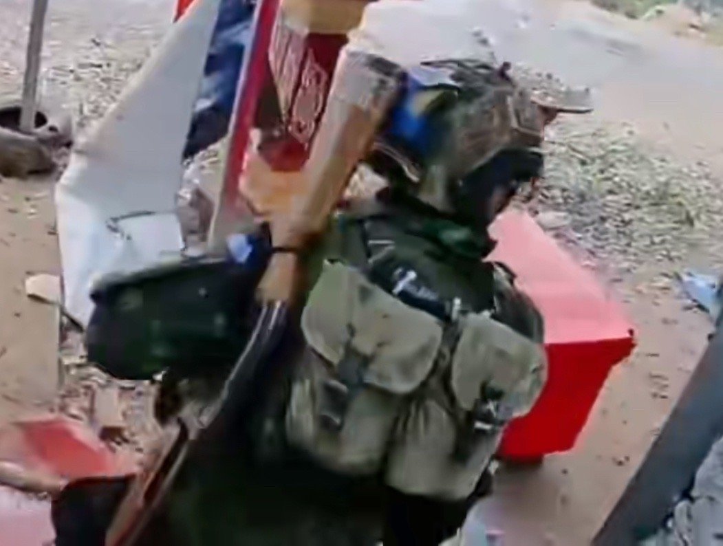 烽火问鼎计划每天认识一件兵器 实战视频显示，泰国陆军/海军陆战队也开始携带霰弹枪