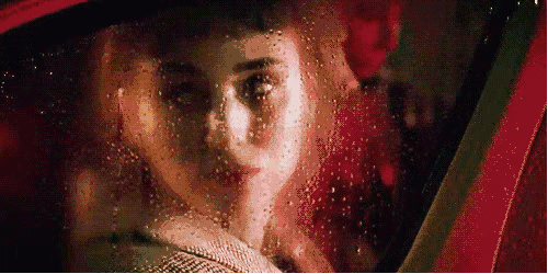 人生不断做出选择，有对的，也有错的。错不怕，就怕硬把错的也当是对的。因为经历过错