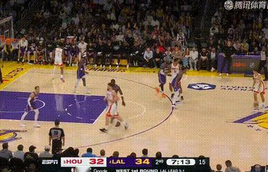 火箭第二节三分7中4，湖人3中0火箭vs湖人