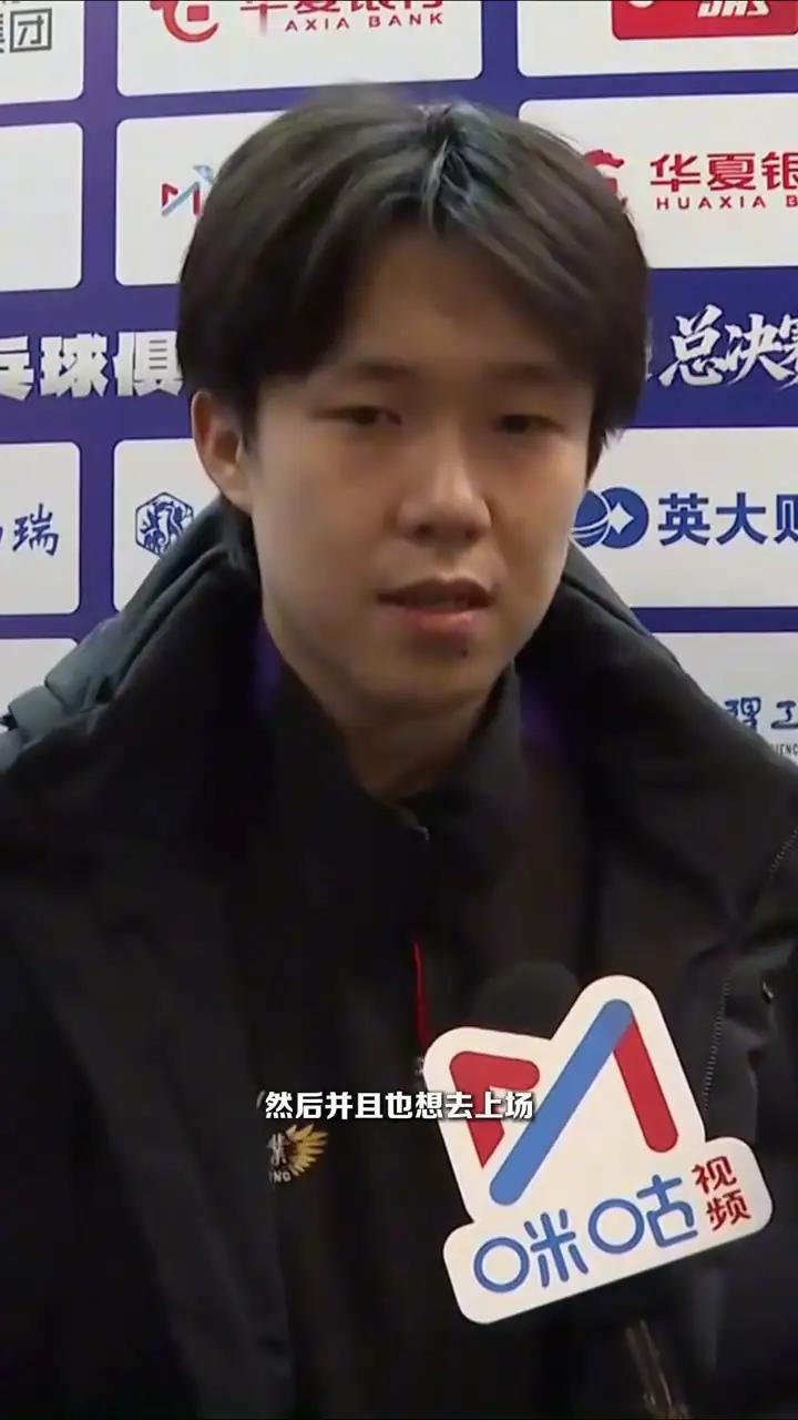 【王楚钦带伤打乒超半决赛，出于自己的强烈意愿】大头是个爱体面的，香港因伤退赛，还