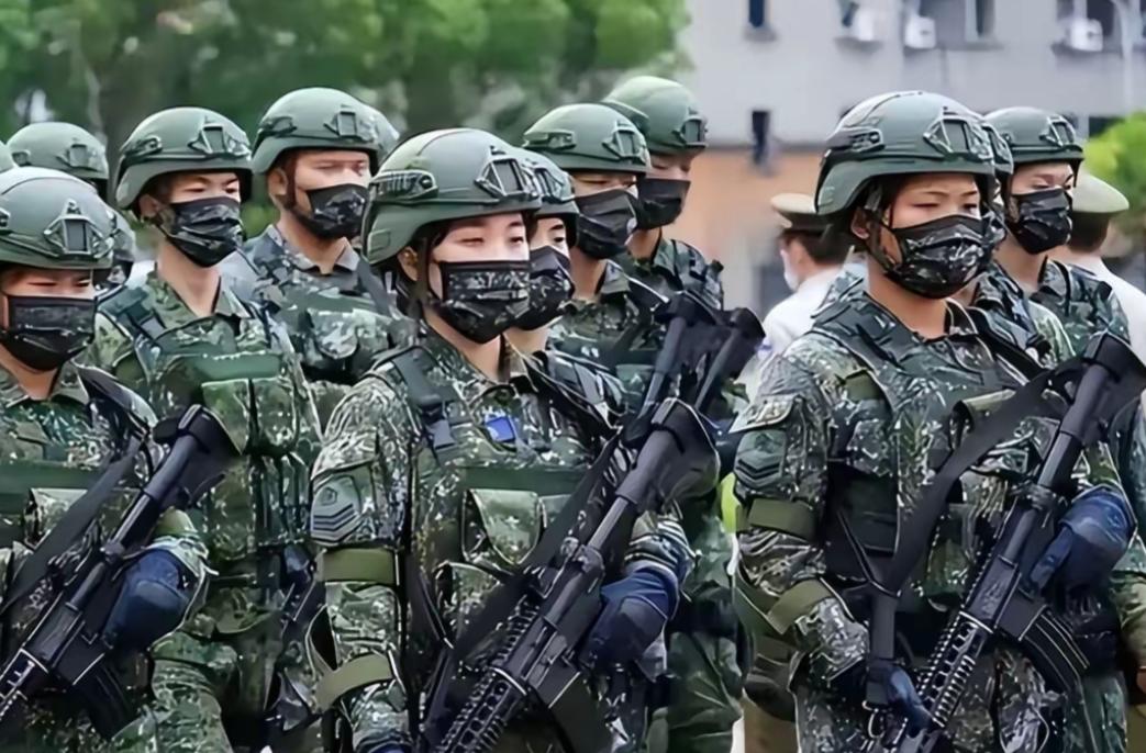 台湾的军人未来就两条路：1、如果你是为台湾回归而起义的台军，活着是英雄，牺牲是烈