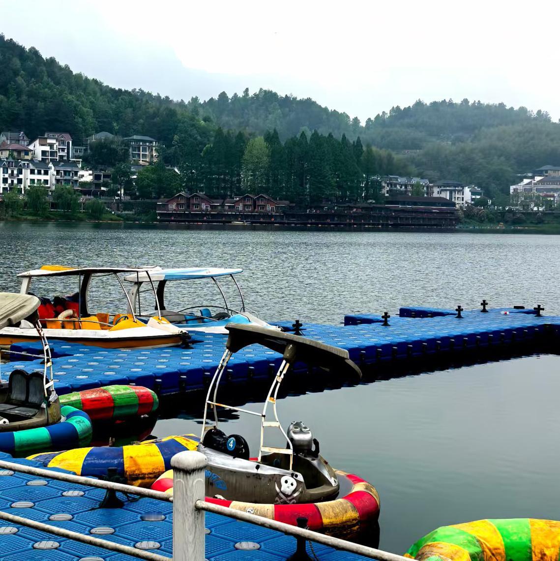 春日晨曦中……