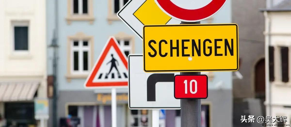 欧盟8国要求禁止所有参与对乌行动的俄罗斯公民进入申根区
 
德国之声援引致欧洲理