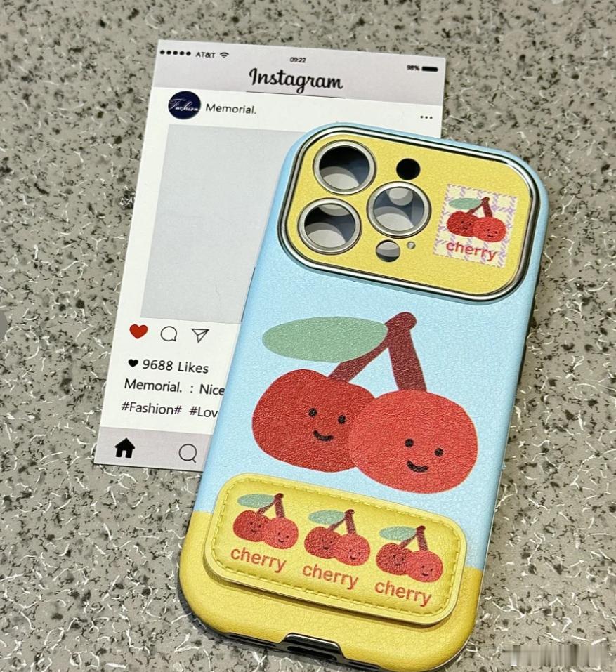iPhone16 Pro Max真是买对了，带上手机壳就能爆改iPhone17 